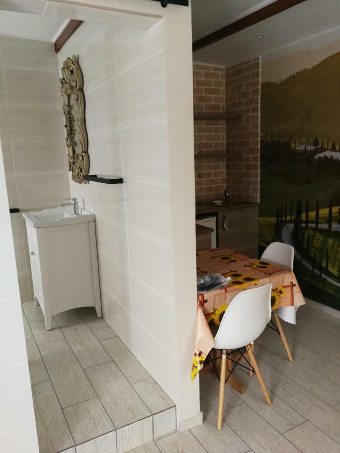 Posto Al Sole - Il Bacio Lägenhet Bellville Exteriör bild